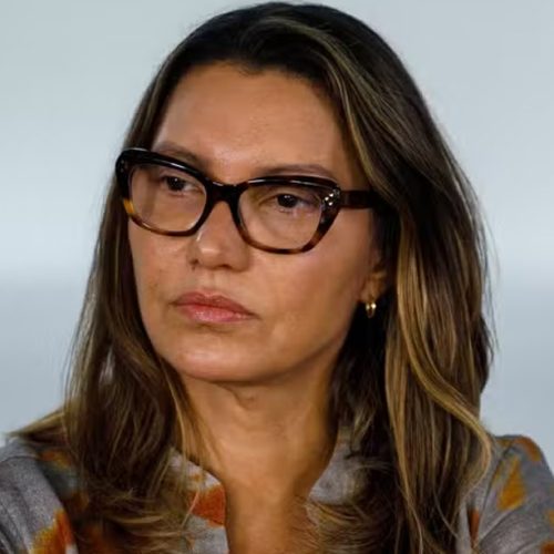 Janja usa termo ‘vira-latas’ após jornalistas perguntarem sobre Lula e Trump